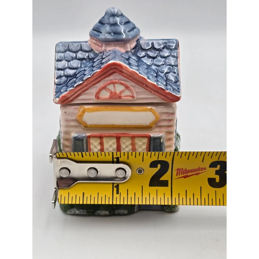 Avon Ceramic Cottage Spice Jar Small Pink House‎ Blue Roof Good Vintage 3.5in